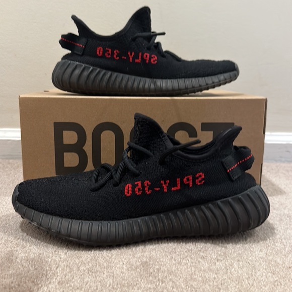 yeezy 350 v2 “bred” size six and a half used - Picture 2 of 2
